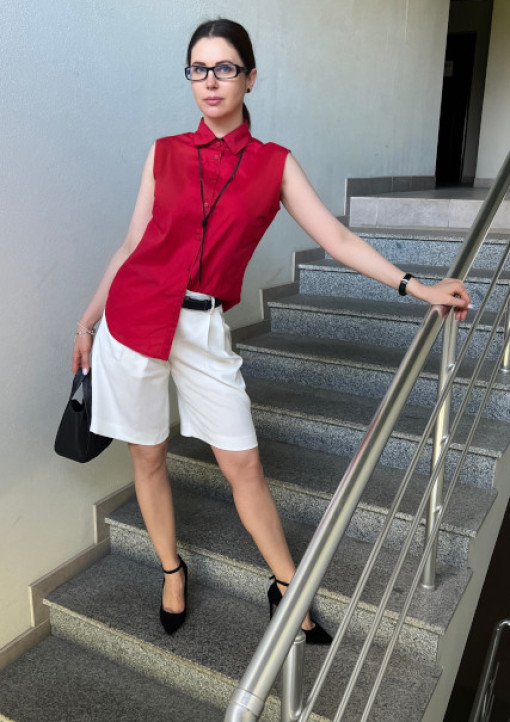 Сорочка  в червоному кольорі - 101.24